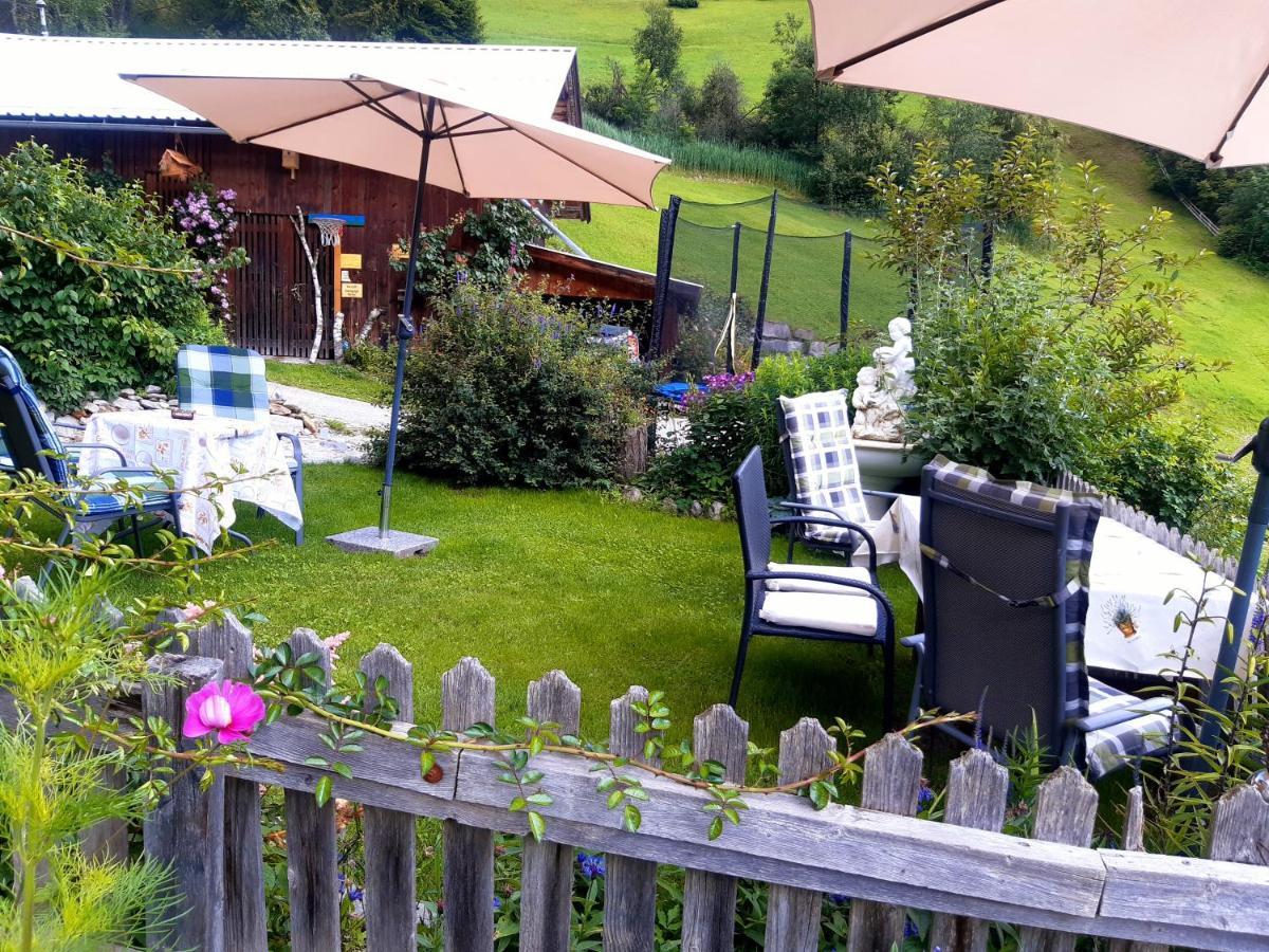 Bed & Breakfast Dolomiti Bey Haus Pinter Assling Exterior photo