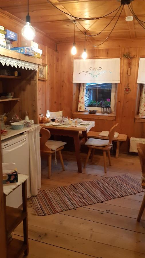 Bed & Breakfast Dolomiti Bey Haus Pinter Assling Exterior photo