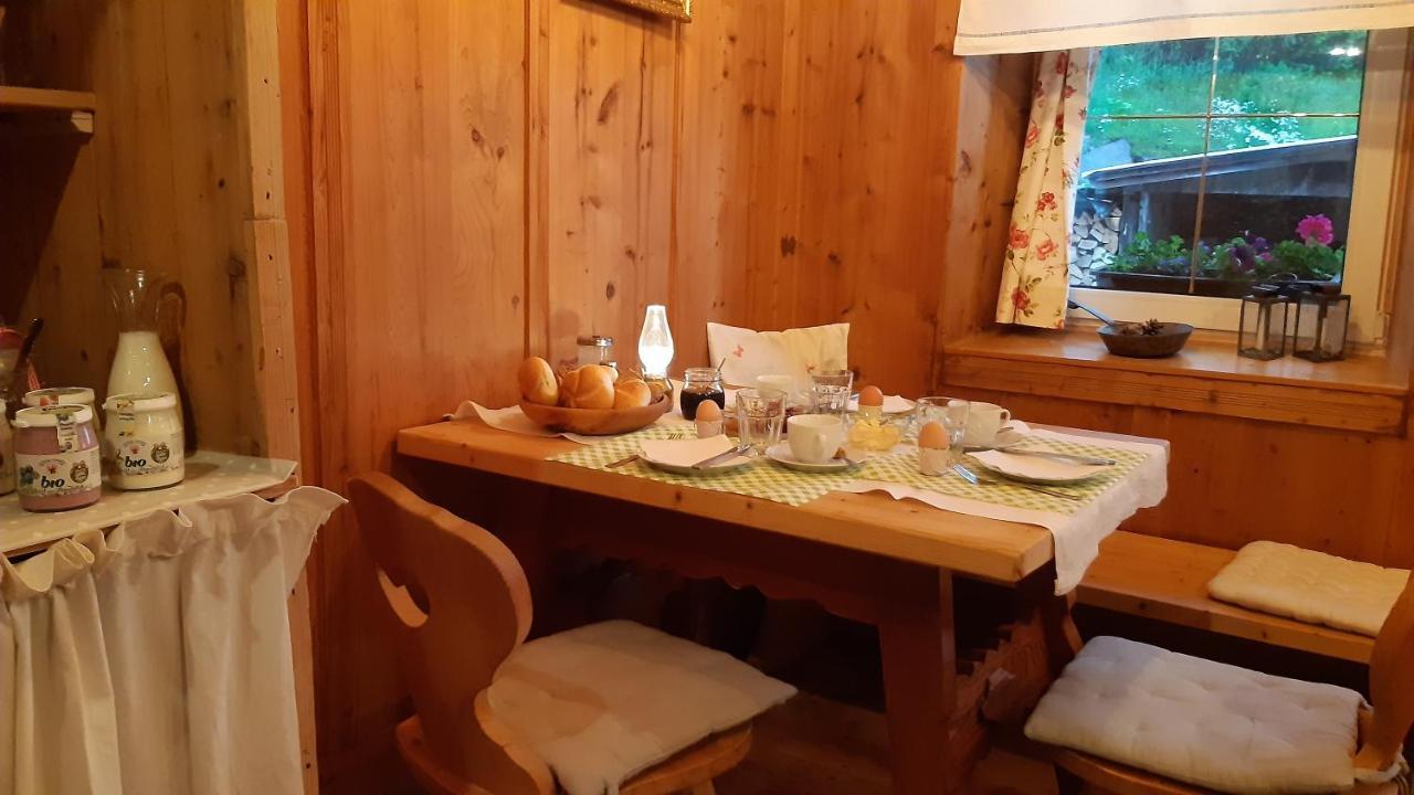 Bed & Breakfast Dolomiti Bey Haus Pinter Assling Exterior photo